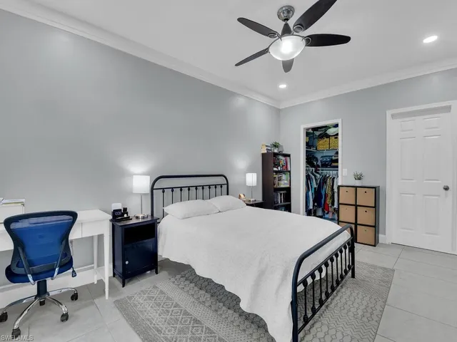 $229,999 | 2160 43rd Terrace Southwest, Unit 49, Naples, FL 34116