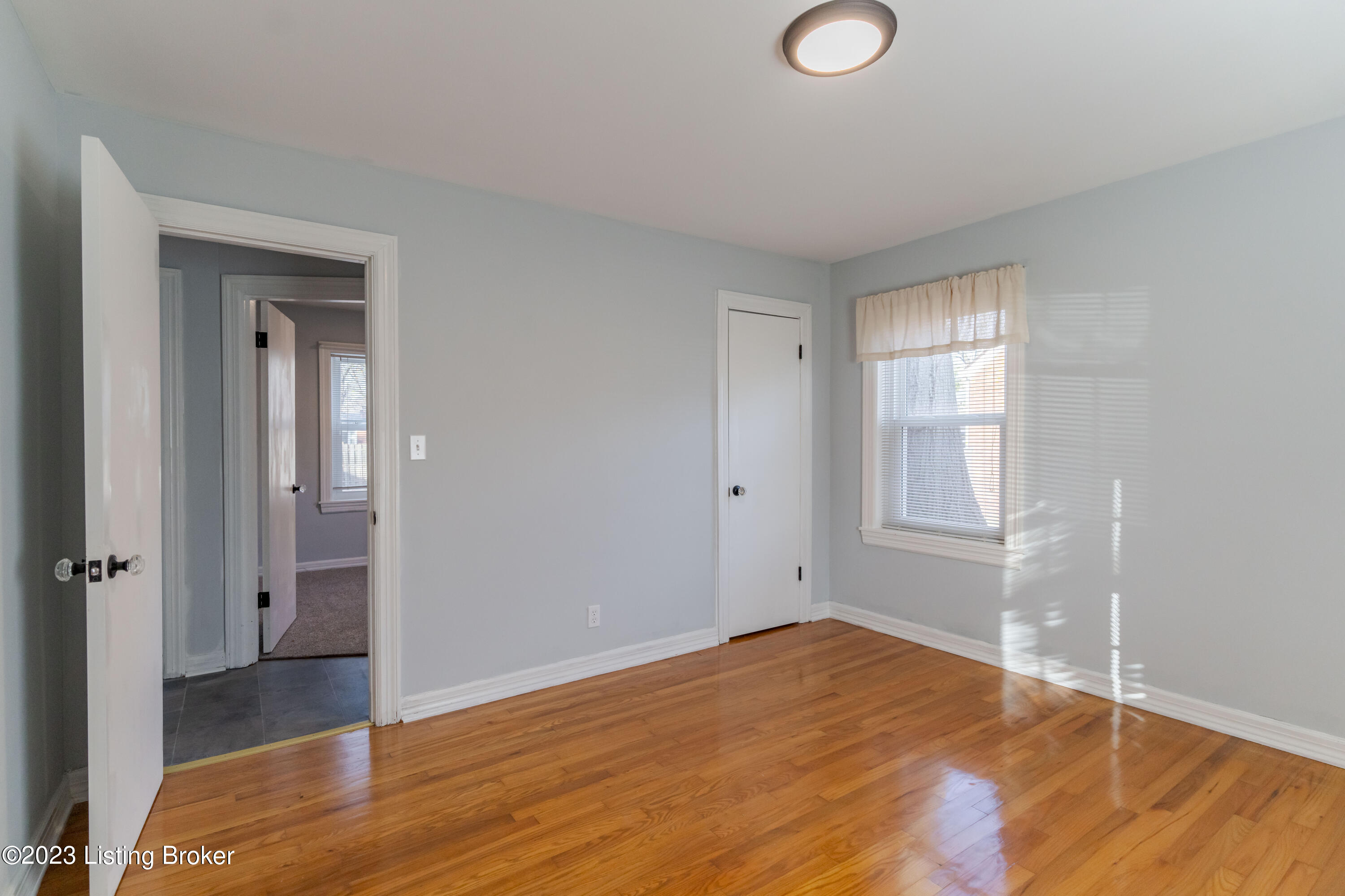 4618 Dohn Road Louisville, KY 40216 - Photo 18 of 41 DSC07940