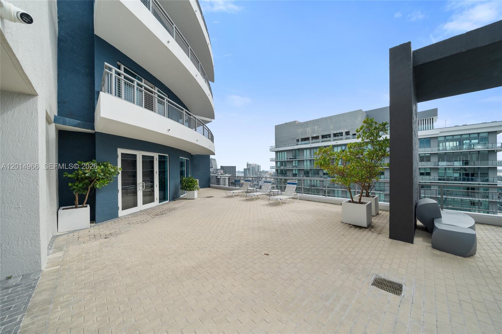 60 Southwest 13th Street, Unit 4008 Miami, FL 33130 - Photo 24 of 38 Rooftop