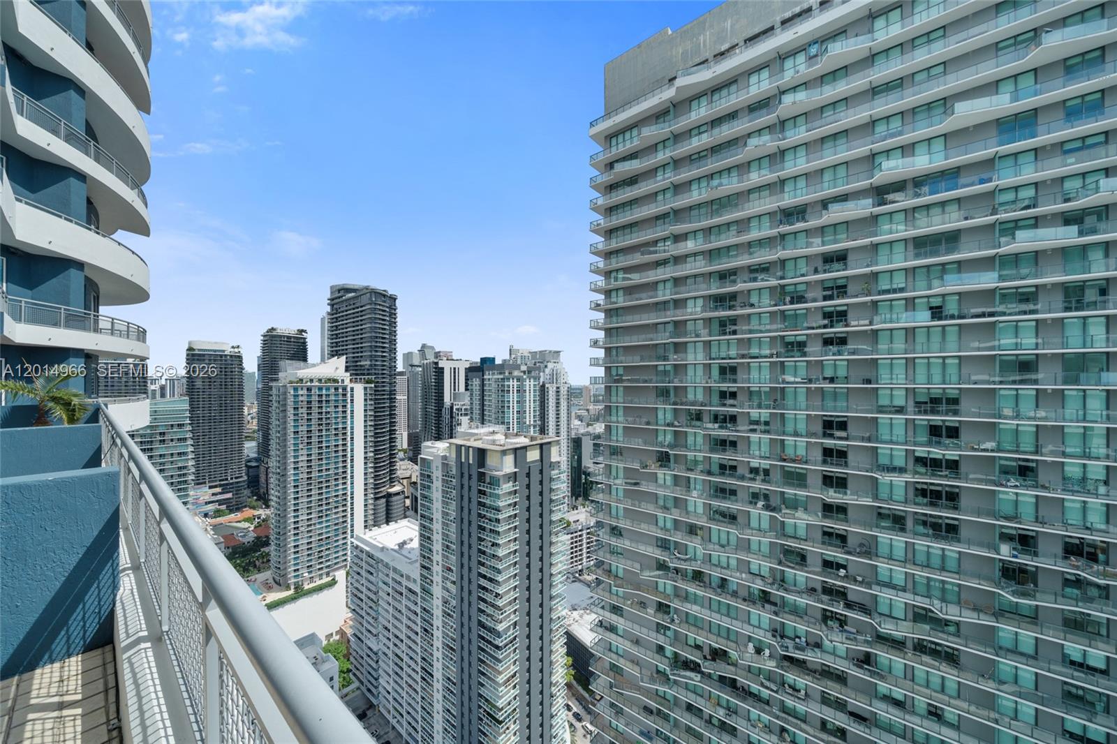 60 Southwest 13th Street, Unit 4008 Miami, FL 33130 - Photo 3 of 38