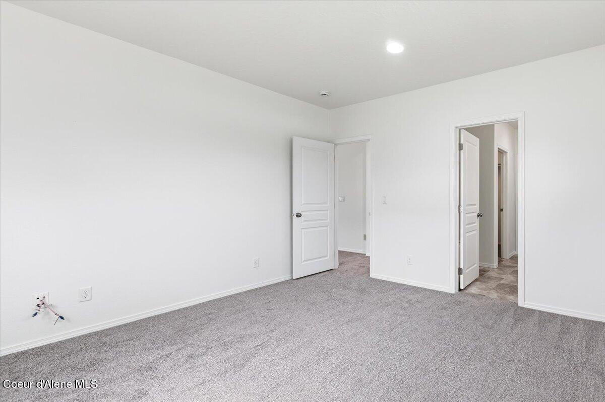 6025 West Trestle Street Rathdrum, ID 83858 - Photo 17 of 46 Primary Bedroom