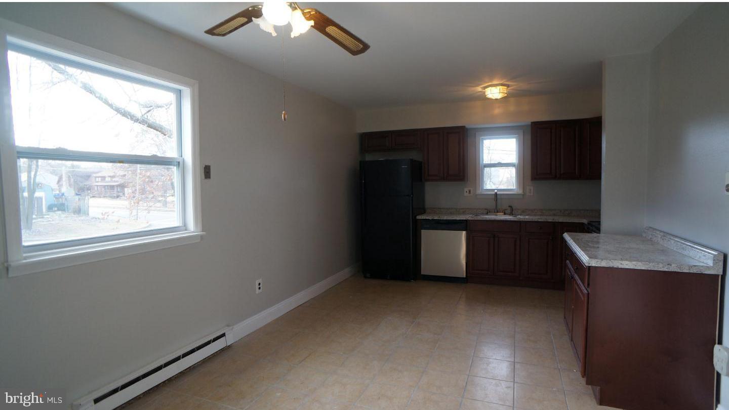 1 Wiltshire Road Sicklerville, NJ 08081 - Photo 3 of 10 Gallery Image 3