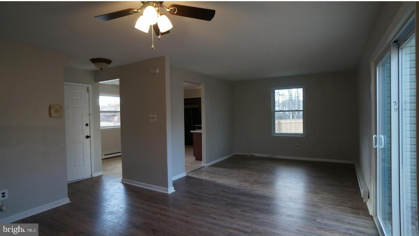 1 Wiltshire Road Sicklerville, NJ 08081 - Photo 4 of 10 Gallery Image 4