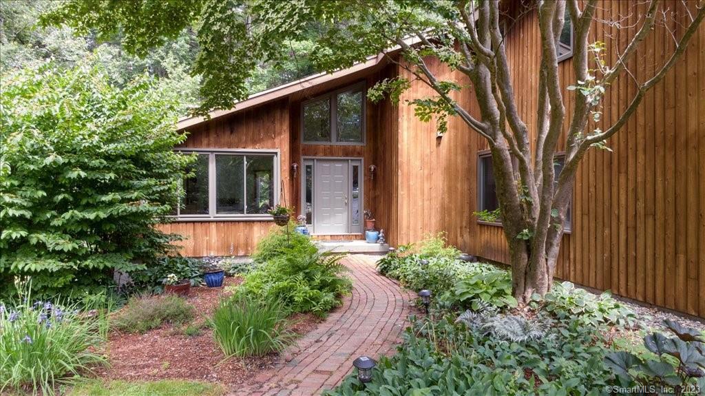 22 Rexinger Lane Avon, CT 06001 - Photo 1 of 1 Gallery Image 1