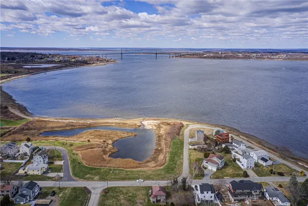 $339,900 | 310 Common Fence Point Boulevard, Portsmouth, RI 02871