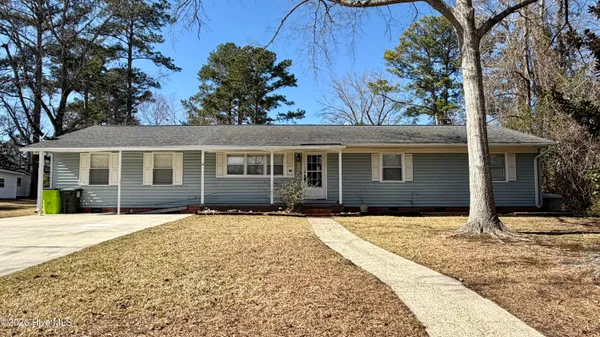 $315,000 | 1113 Cherry Tree Drive, New Bern, NC 28562