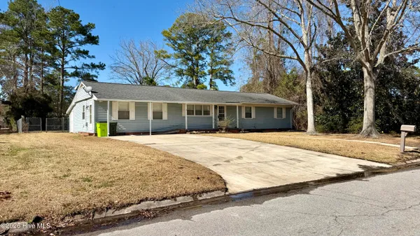 $315,000 | 1113 Cherry Tree Drive, New Bern, NC 28562