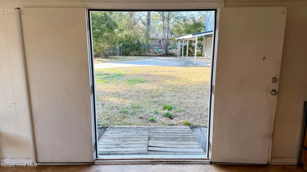 $315,000 | 1113 Cherry Tree Drive, New Bern, NC 28562