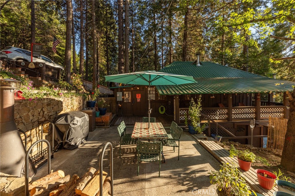 49988 Locust Road Oakhurst, CA 93644 - Photo 23 of 44 Gallery Image 23