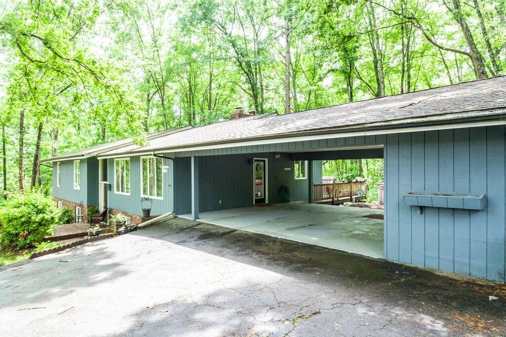 116 Windham Road Oak Ridge, TN 37830 - Photo 2 of 34