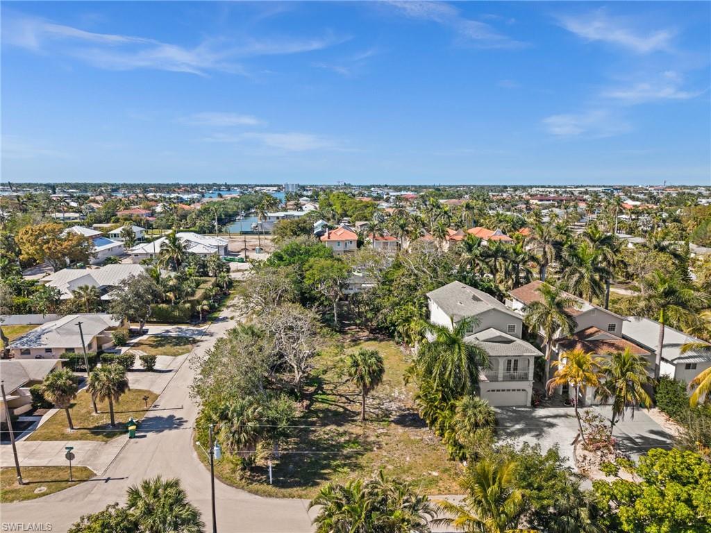 Carlton Avenue Naples, FL 34112 - Photo 7 of 12