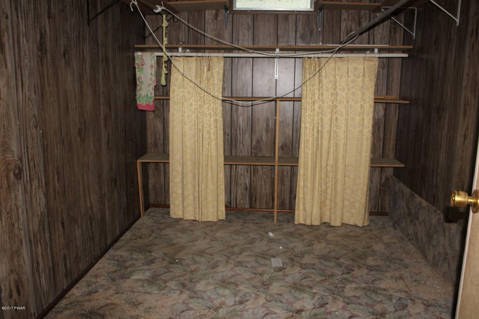 282 Sterling Road Newfoundland, PA 18445 - Photo 9 of 15