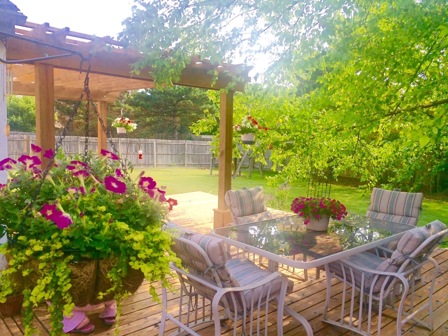 1402 Cherry Drive Batavia, IL 60510 - Photo 19 of 22 a view of an outdoor dining space with a table and chairs
