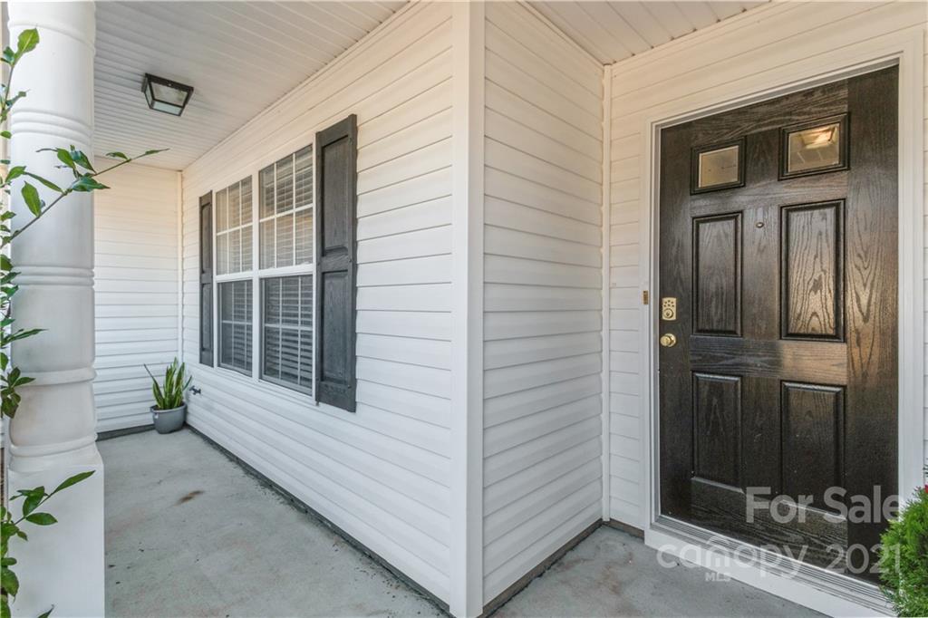10553 Gold Pan Road Charlotte, NC 28215 - Photo 2 of 36 Gallery Image 2