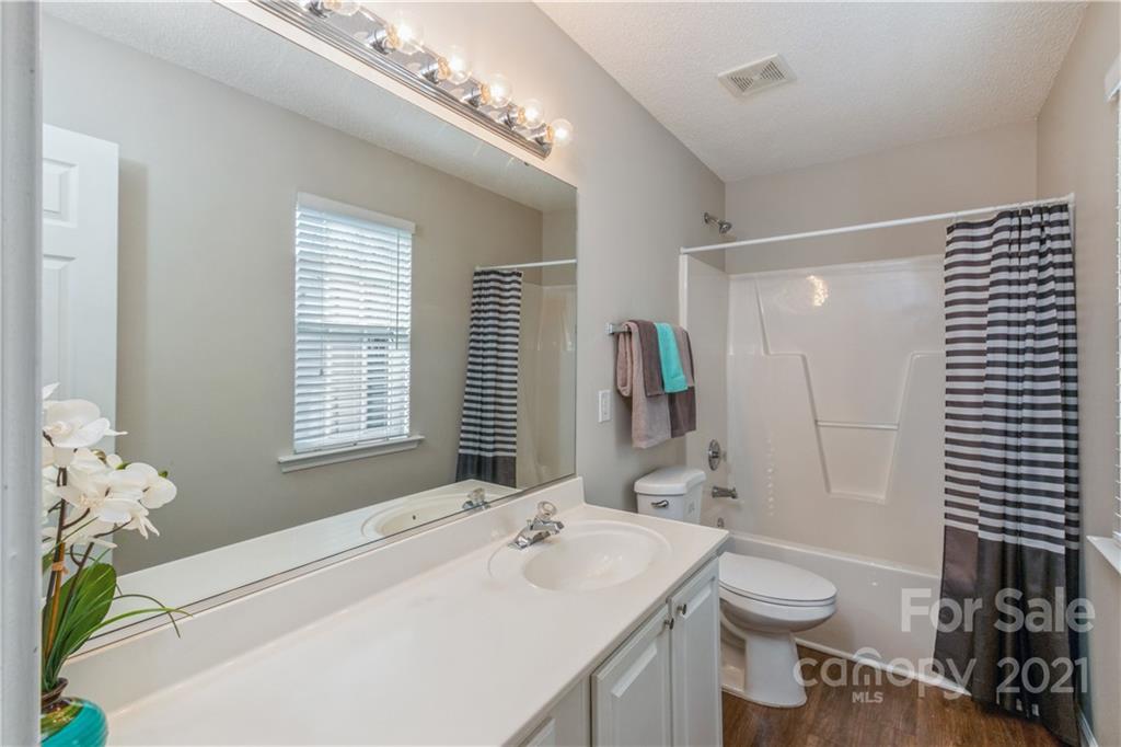 10553 Gold Pan Road Charlotte, NC 28215 - Photo 16 of 36 Gallery Image 16