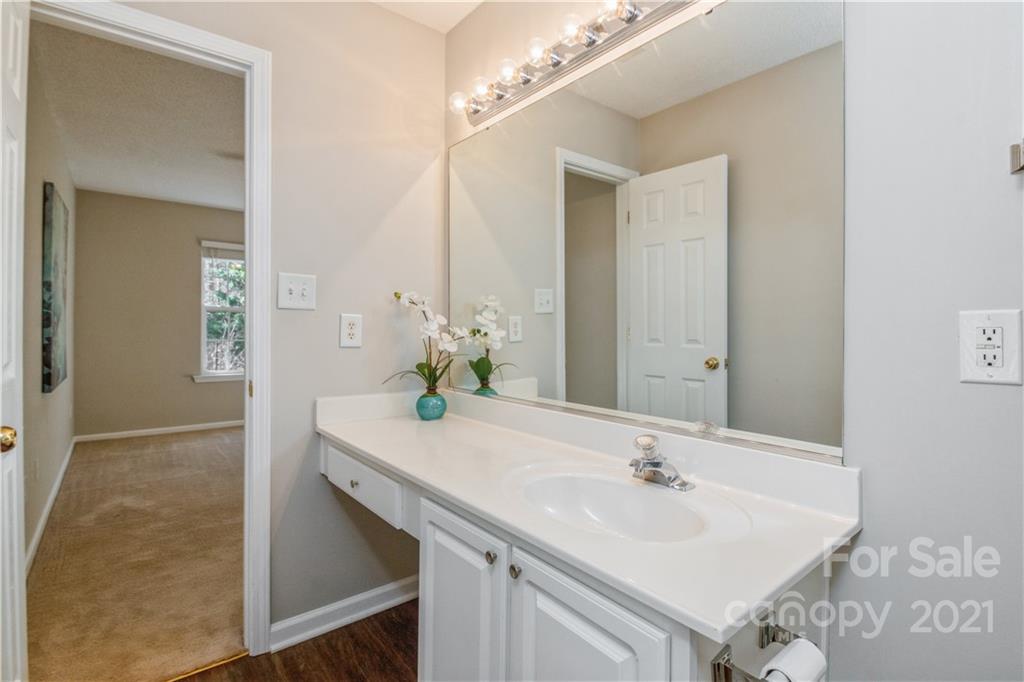 10553 Gold Pan Road Charlotte, NC 28215 - Photo 17 of 36 Gallery Image 17