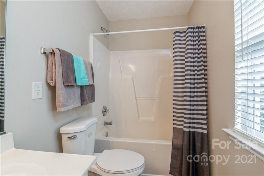 10553 Gold Pan Road Charlotte, NC 28215 - Photo 19 of 36 Gallery Image 19