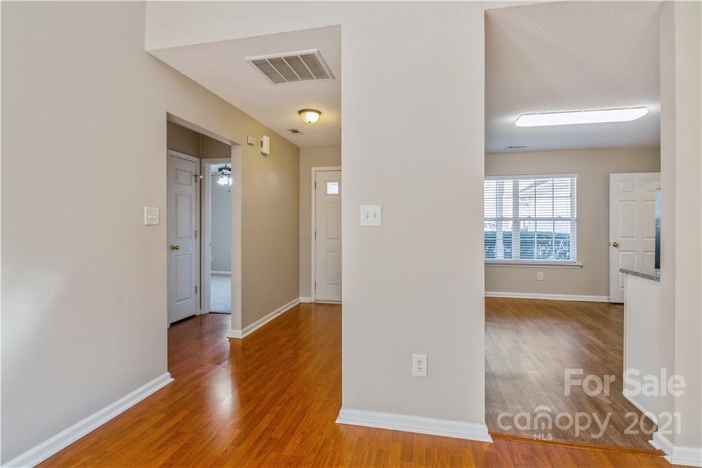 10553 Gold Pan Road Charlotte, NC 28215 - Photo 25 of 36 Gallery Image 25