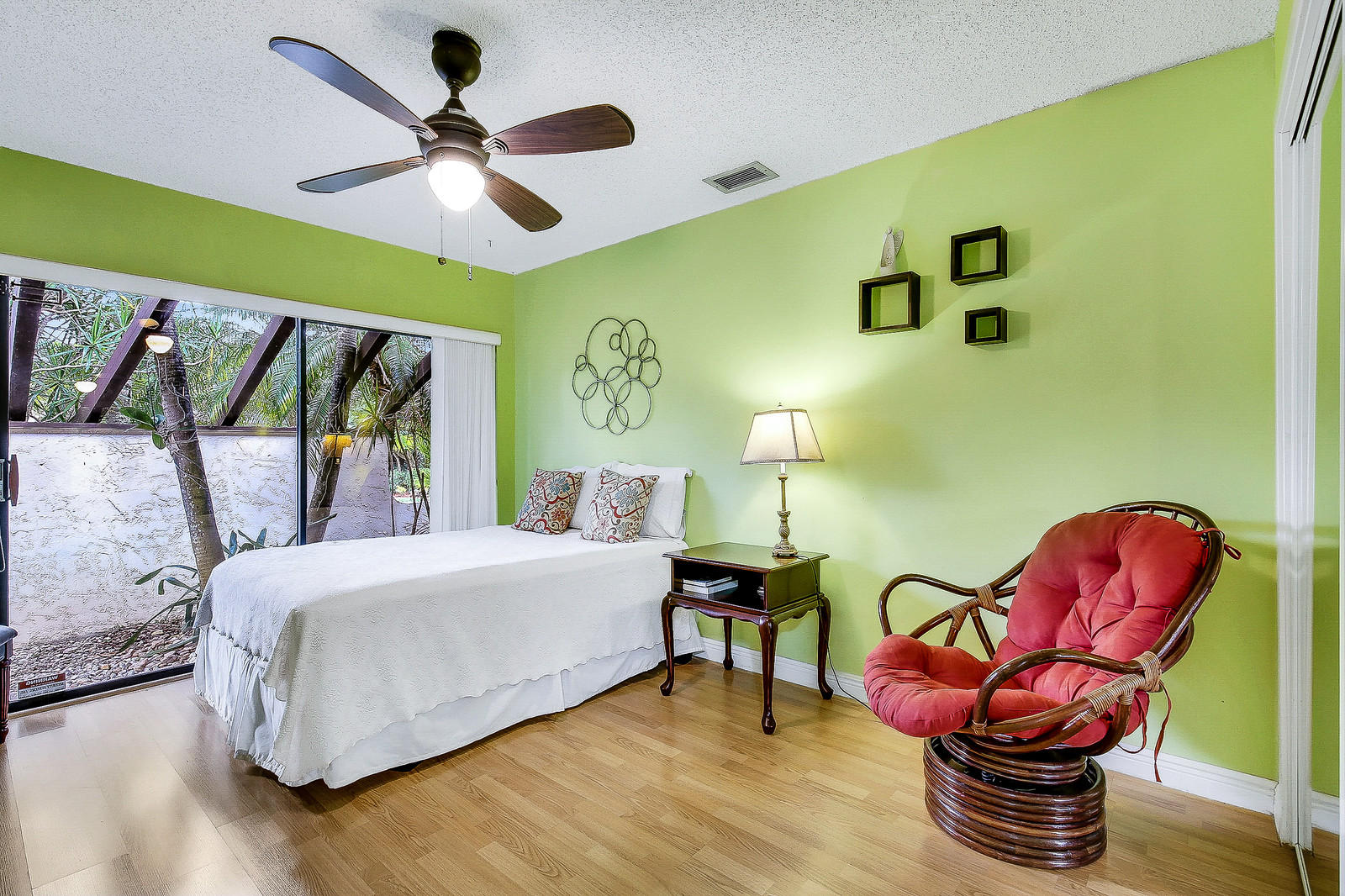6805 Tiburon Circle Boca Raton, FL 33433 - Photo 17 of 20 3rd Bedroom
