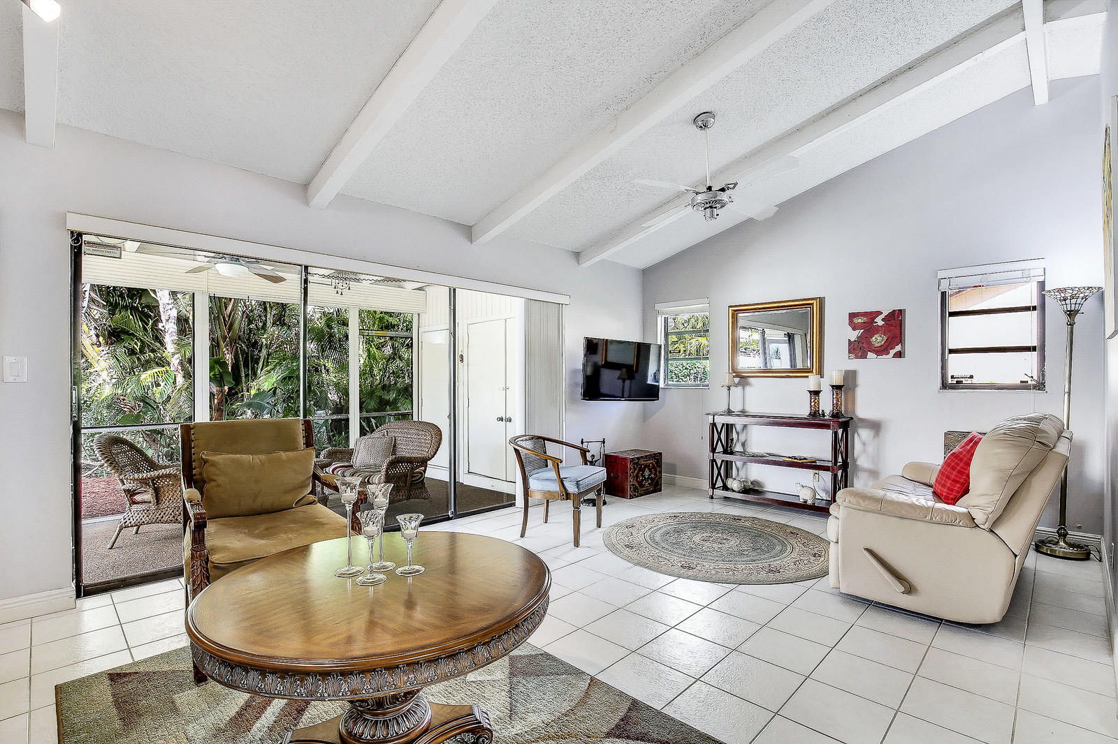 6805 Tiburon Circle Boca Raton, FL 33433 - Photo 6 of 20 Living Room