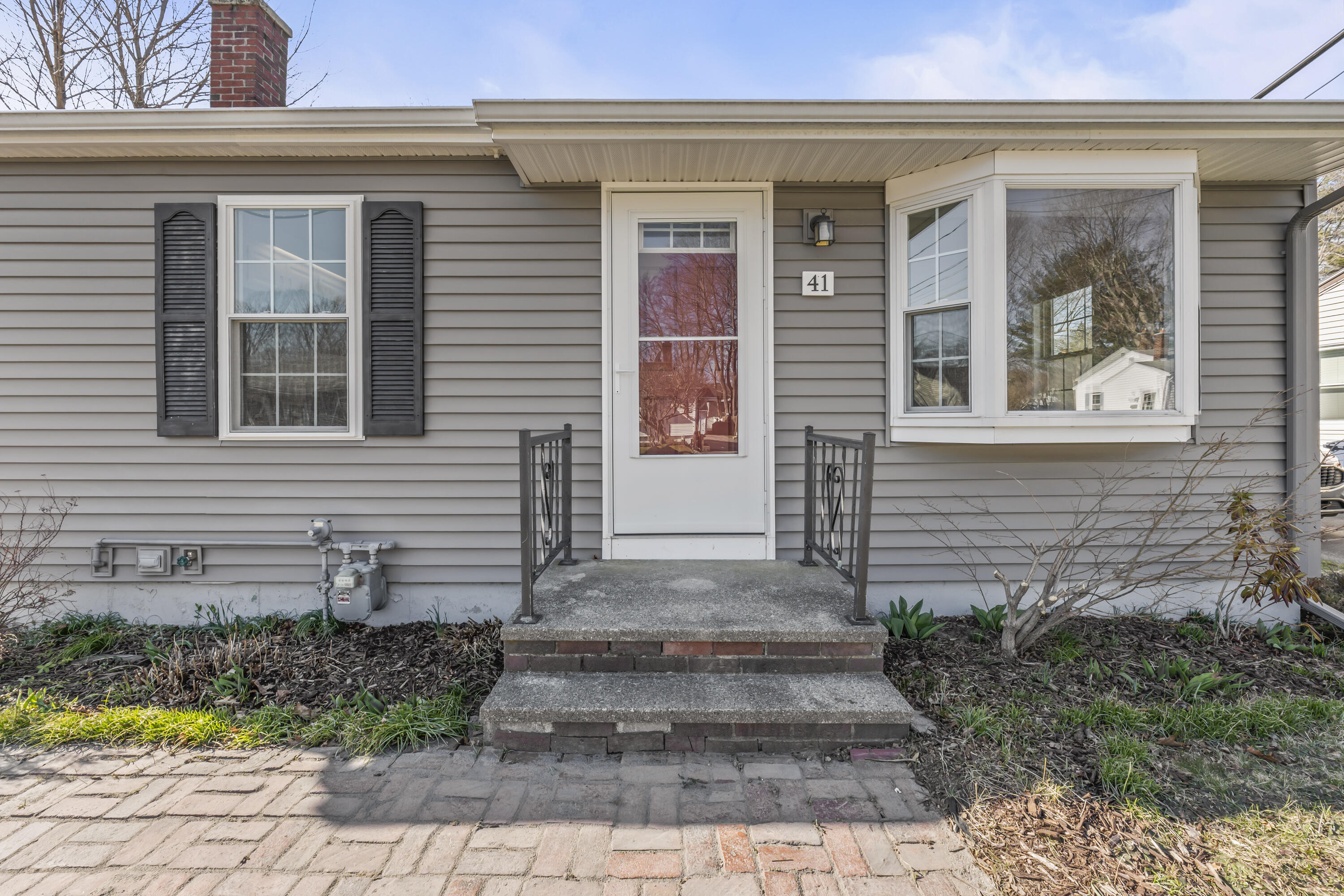 41 George Street South Portland, ME 04106 - Photo 2 of 45 41 George St_102