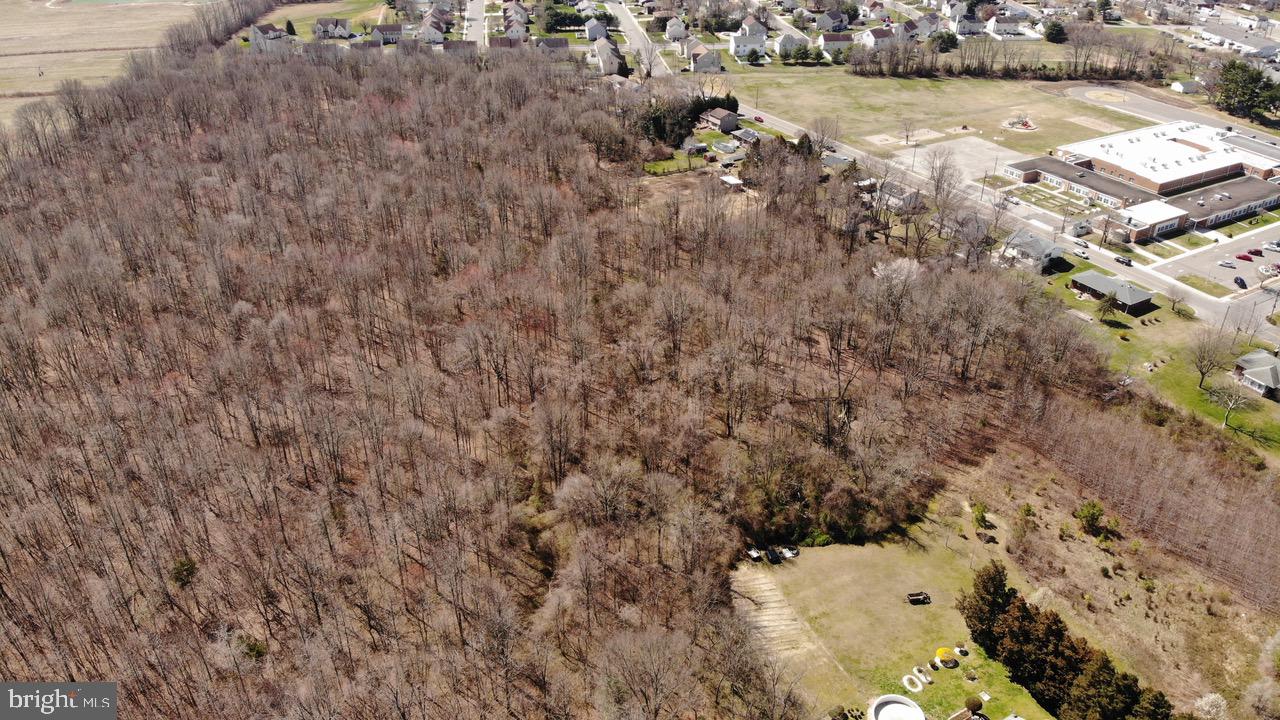 210 Penns Grove Auburn Road Penns Grove, NJ 08069 - Photo 4 of 17 a view of ocean with green space