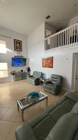 $5,900 | 1590 Seagrape Way, Hollywood, FL 33019