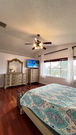 $5,900 | 1590 Seagrape Way, Hollywood, FL 33019