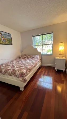 $5,900 | 1590 Seagrape Way, Hollywood, FL 33019