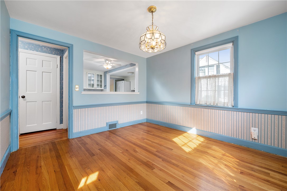 85 Puritan Drive Warwick, RI 02888 - Photo 15 of 42