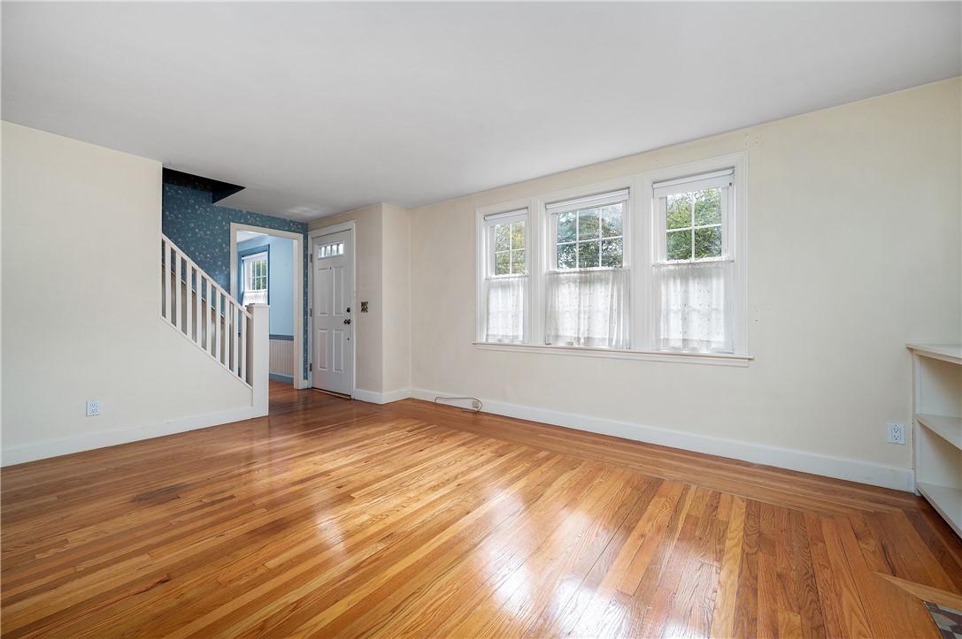 85 Puritan Drive Warwick, RI 02888 - Photo 24 of 42