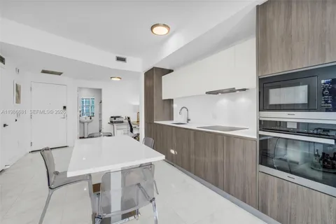 $595,000 | 2900 Northeast 7th Avenue, Unit 1408, Miami, FL 33137