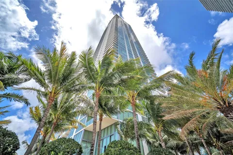 $595,000 | 2900 Northeast 7th Avenue, Unit 1408, Miami, FL 33137