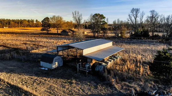 a view of a pathway with a lake