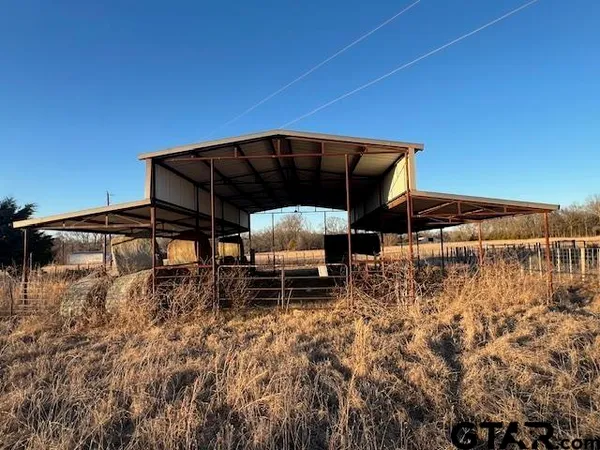 a view of outdoor space
