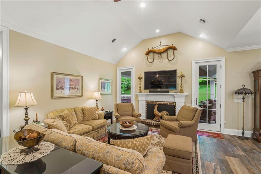 176 Miller Road Washington, PA 15301 - Photo 14 of 50 Gallery Image 14
