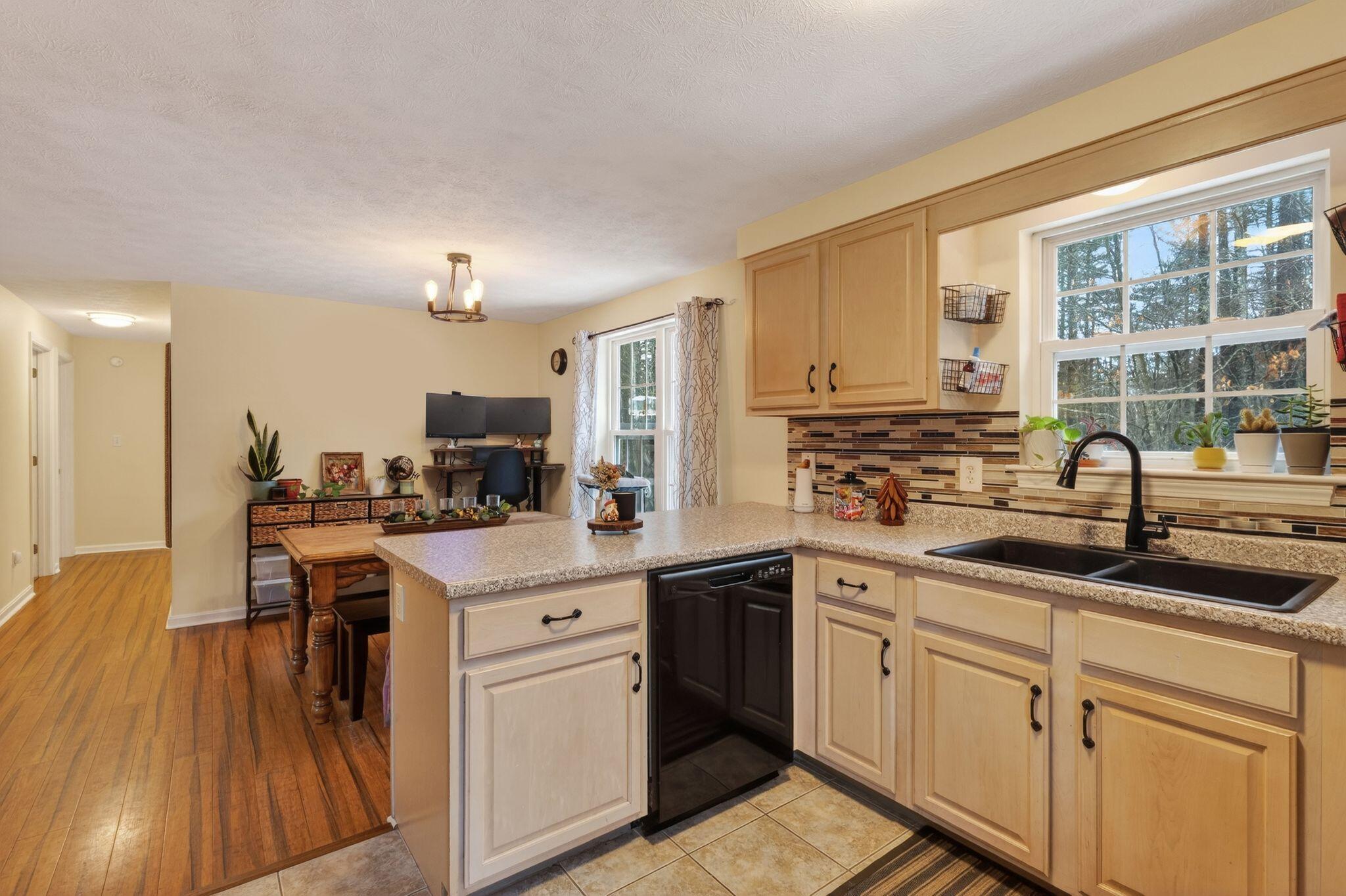 688 Townhouse Road East Waterboro, ME 04030 - Photo 7 of 26 688_Townhouse_Rd_018