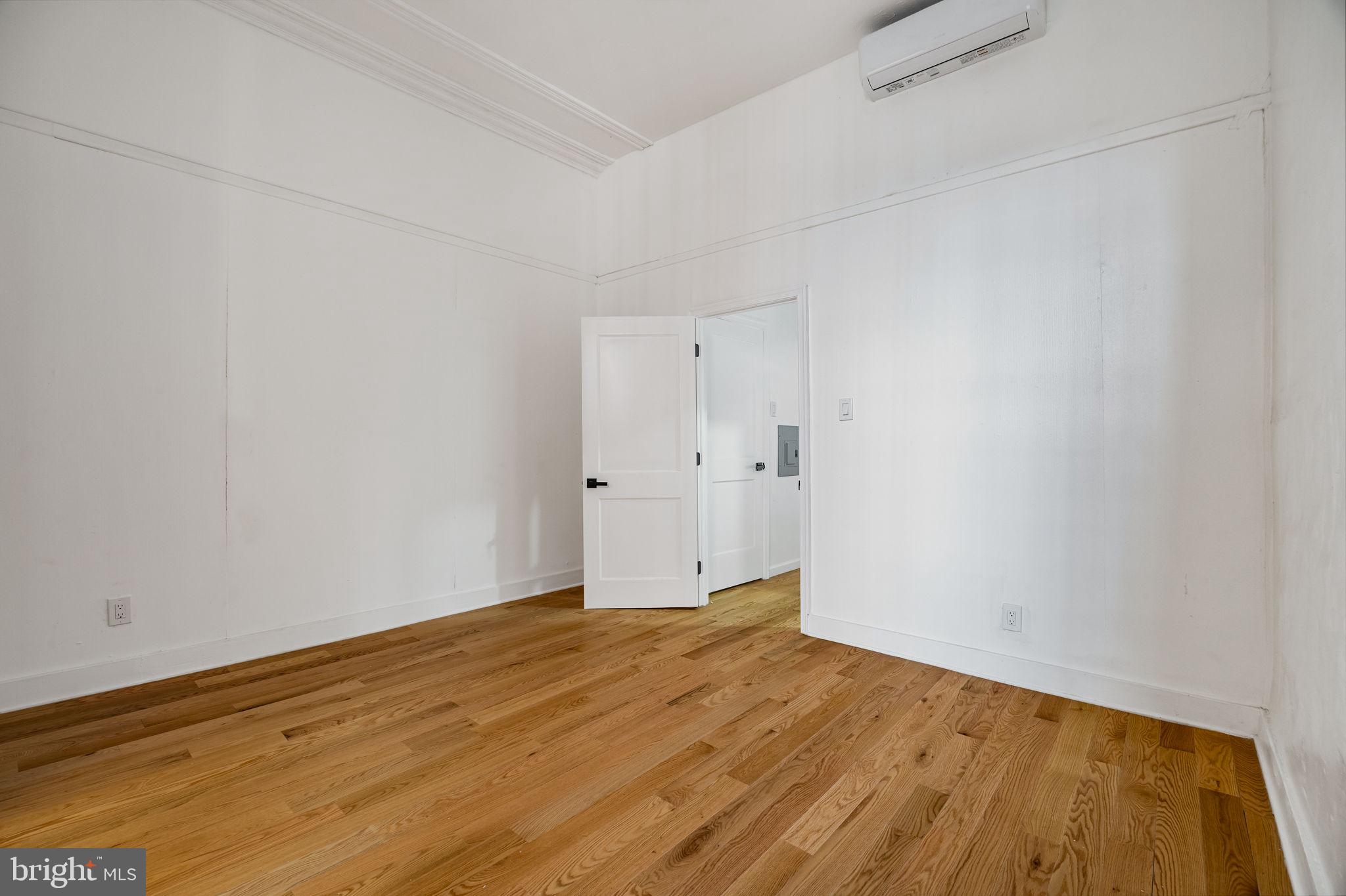 1225 Spruce Street, Unit 1F Philadelphia, PA 19107 - Photo 12 of 21 a view of room