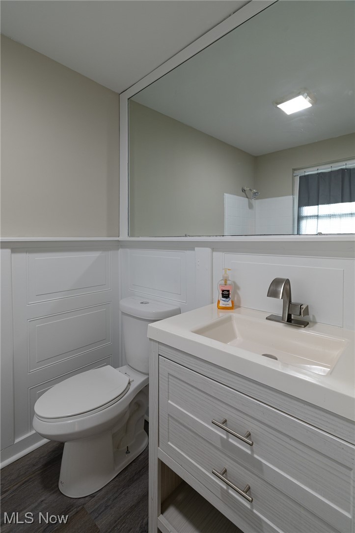 3165 East Sprague Road Independence, OH 44131 - Photo 19 of 41 another photo of fully remodeled bathroom on first floor