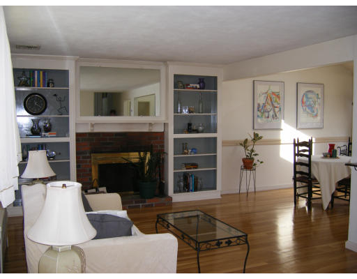 25 Dean Road Stoughton, MA 02072 - Photo 3 of 12 Gallery Image 3
