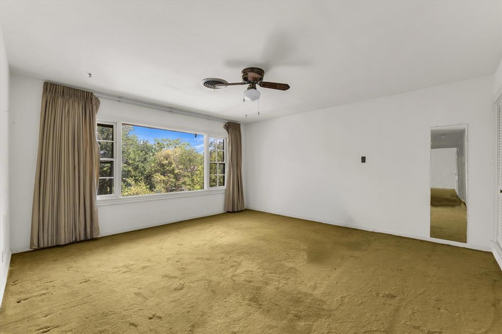 421 Rice Avenue Waco, TX 76708 - Photo 24 of 40 Upstairs; This was his side of master bedroom suite