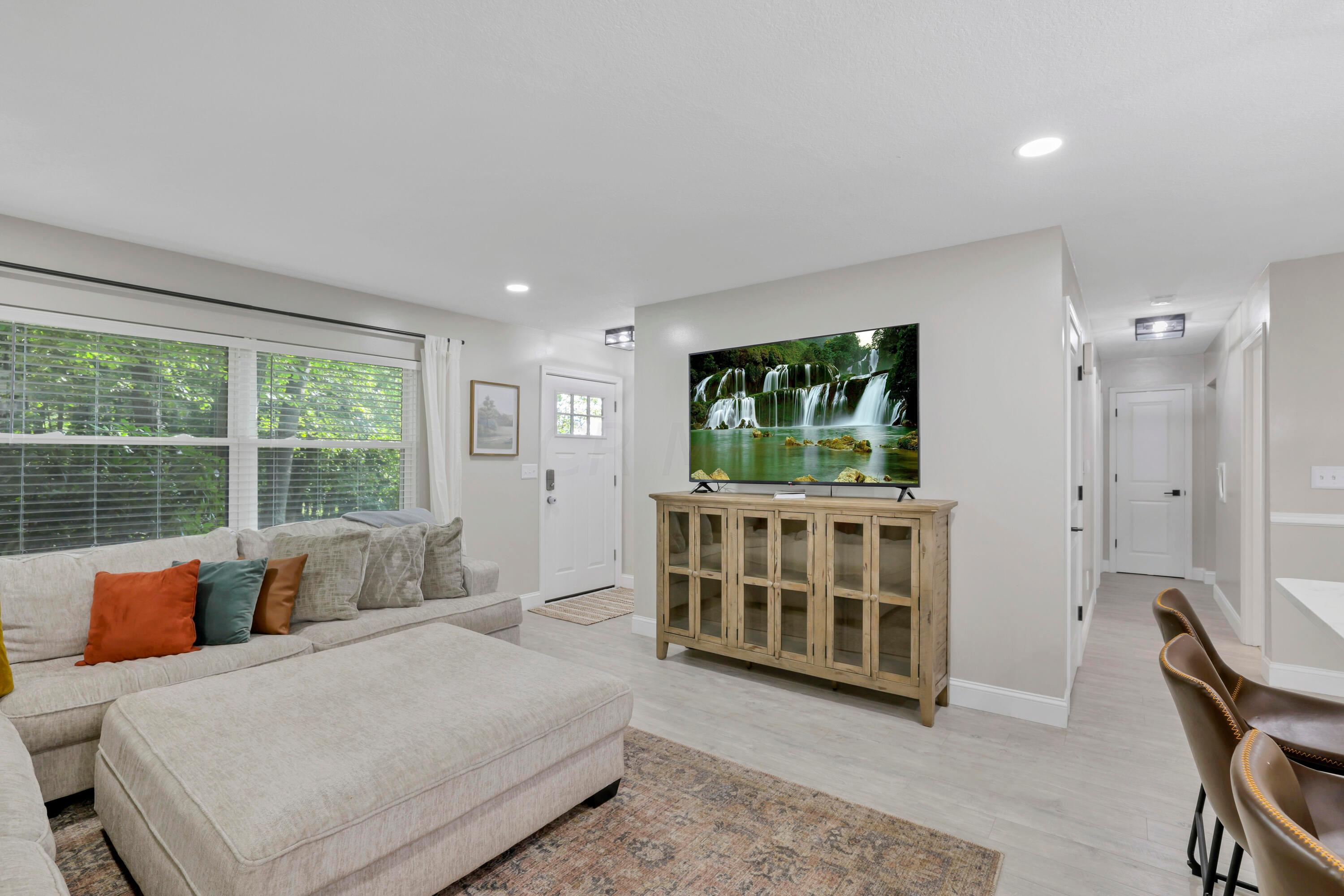 1834 Walnut Road Heath, OH 43056 - Photo 6 of 55 GR7A6525