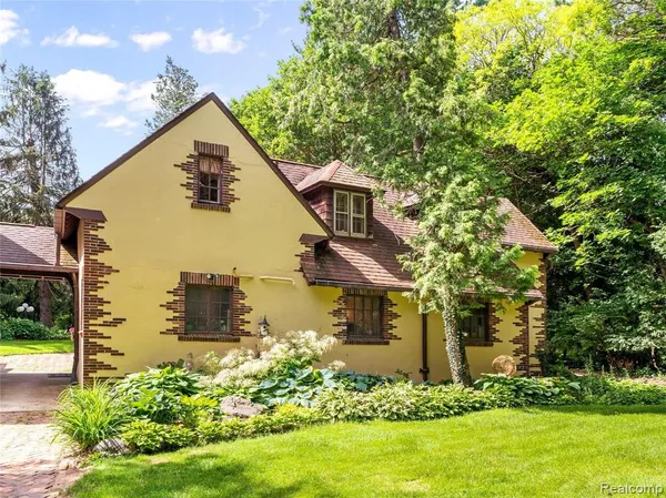$1,650 | 1115 Eton Crossing Road, Bloomfield Hills, MI 48304