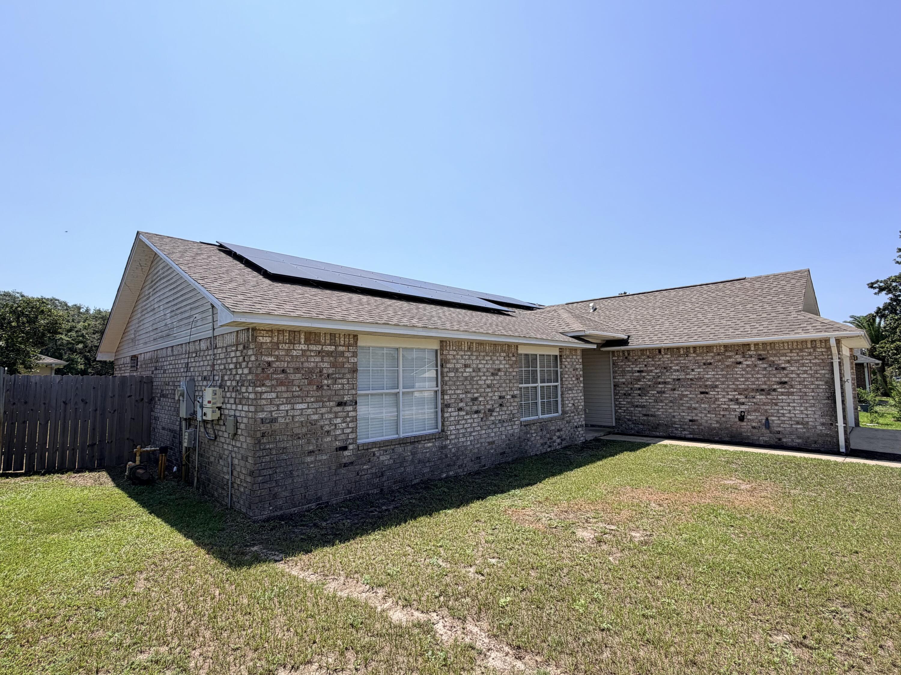 1965 Jessica Way Navarre, FL 32566 - Photo 3 of 31