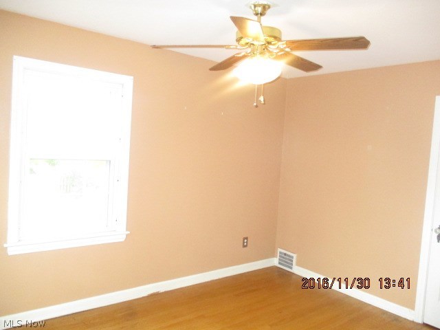 16293 Glynn Road Cleveland, OH 44112 - Photo 11 of 13