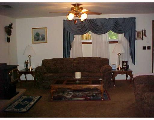 583 Callery Road Cranberry Township, PA 16066 - Photo 7 of 13 Den/Family/Great Room.