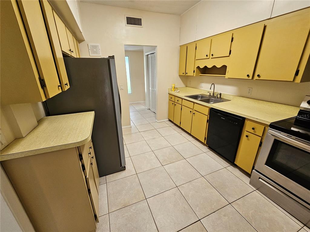 2818 Southwest 2nd Avenue Gainesville, FL 32607 - Photo 8 of 80