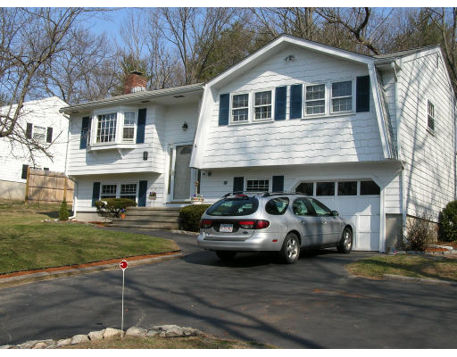39 Mountain Road Burlington, MA 01803 - Photo 1 of 14 Gallery Image 1