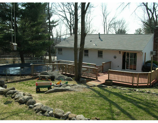 39 Mountain Road Burlington, MA 01803 - Photo 14 of 14 Gallery Image 14