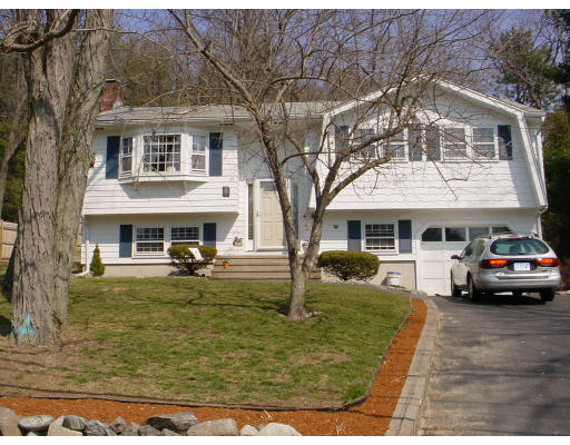 39 Mountain Road Burlington, MA 01803 - Photo 2 of 14 Gallery Image 2
